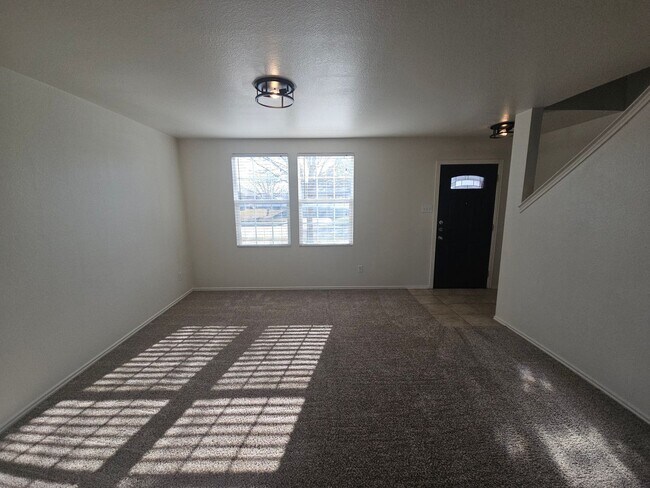 Foto del edificio - Beautiful 2 Story Home in Wakefield Heights-Burleson with Community Pool