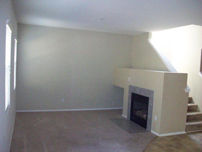 Foto del edificio - 1586 Tierra Buena Ct