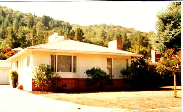 Foto del edificio - 3645 Mosswood Dr