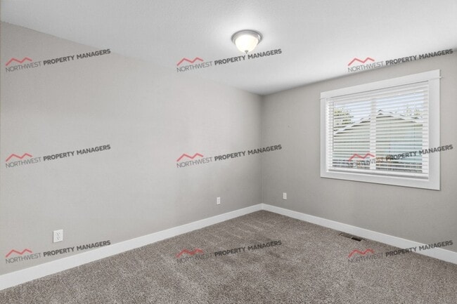 Foto del edificio - STATUS: AVAILABLE | R37 | $2495  **** MOVE IN SPECIAL ****