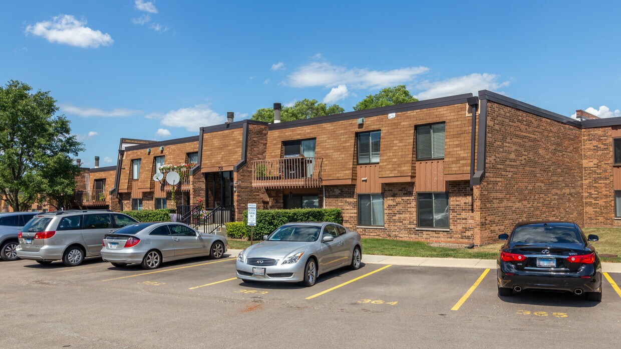 721 Tipperary Ct Unit 2B, Schaumburg, IL 60193 Condo for Rent in