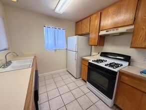 Building Photo - 3350 Santa Maria Way