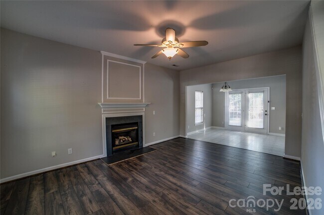 Foto del edificio - 6434 Gatesville Ln