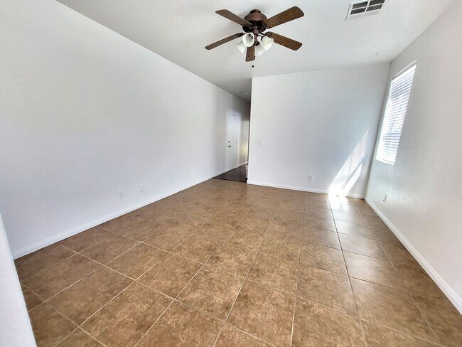Foto del edificio - 9322 Quiet Mist Ct