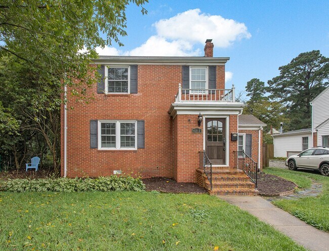 Building Photo - Charming Updated Home in Prime Near West E...