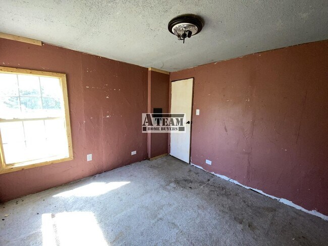 Building Photo - Owner Finance Opportunity Gun Barrel City,...