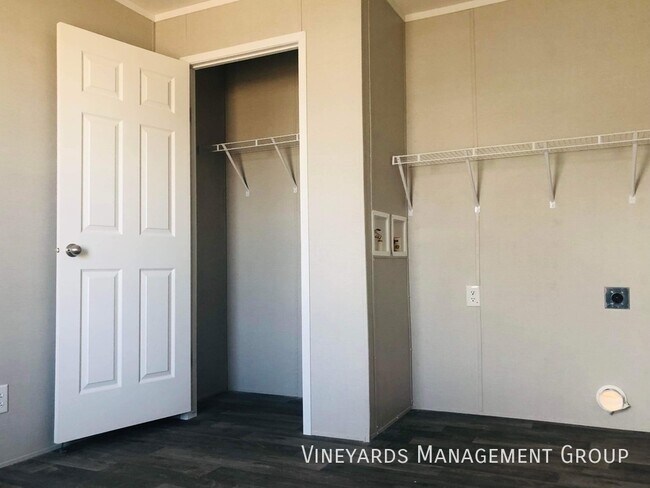Building Photo - Home Available to Lease - Apply Today!