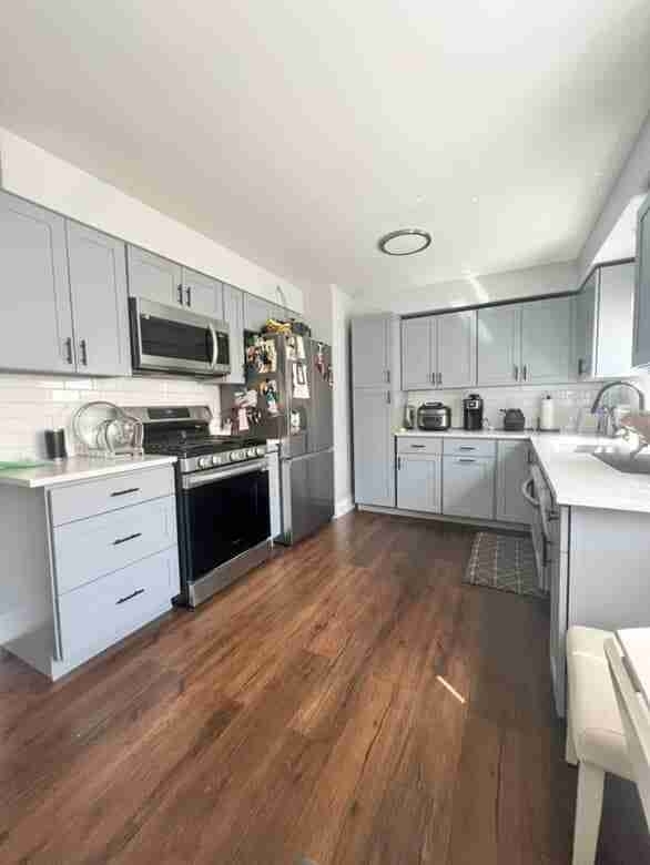 Foto del edificio - 7441 West Isham Ave