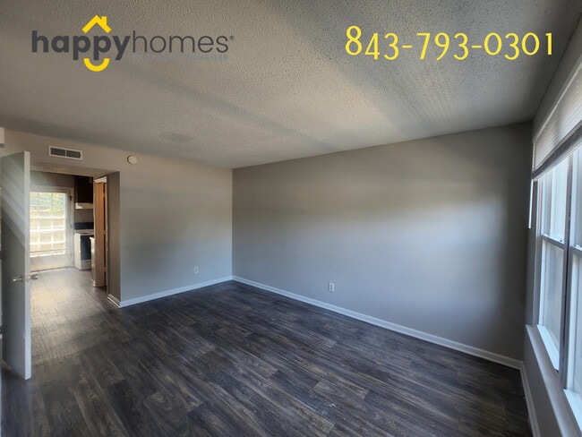Building Photo - 921 Nabors Dr