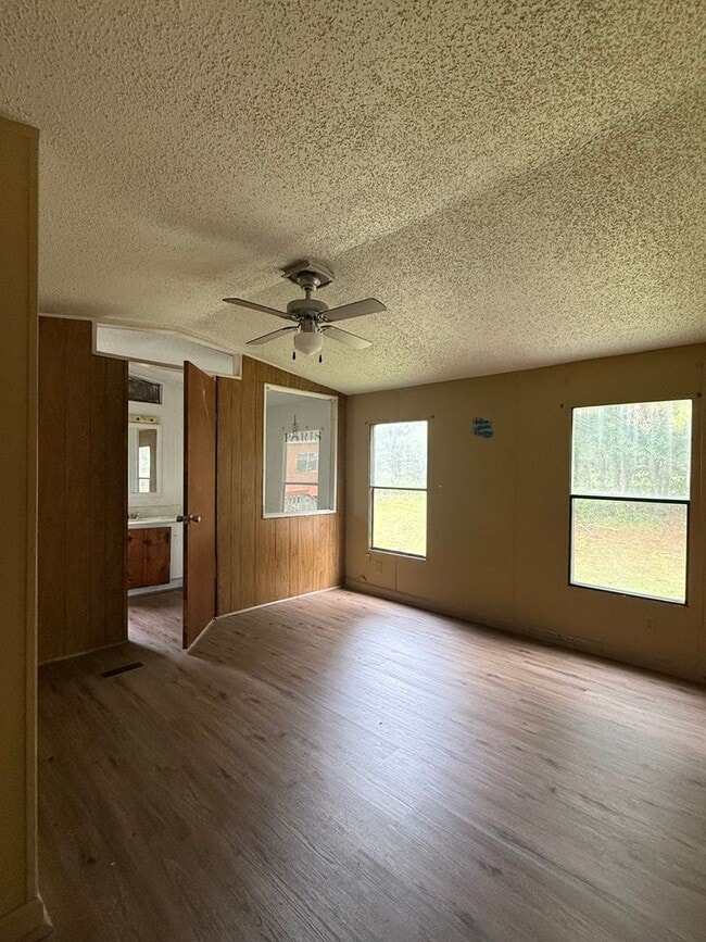 Foto del edificio - 2 bed, 2 bath mobile home in Beauregard