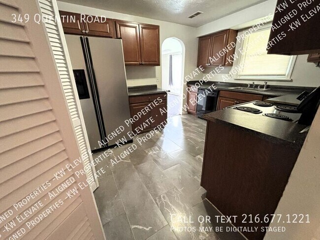 Foto del edificio - 349 Quentin Rd