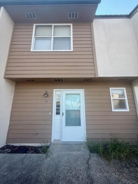 Foto principal - 220 Angler Ave