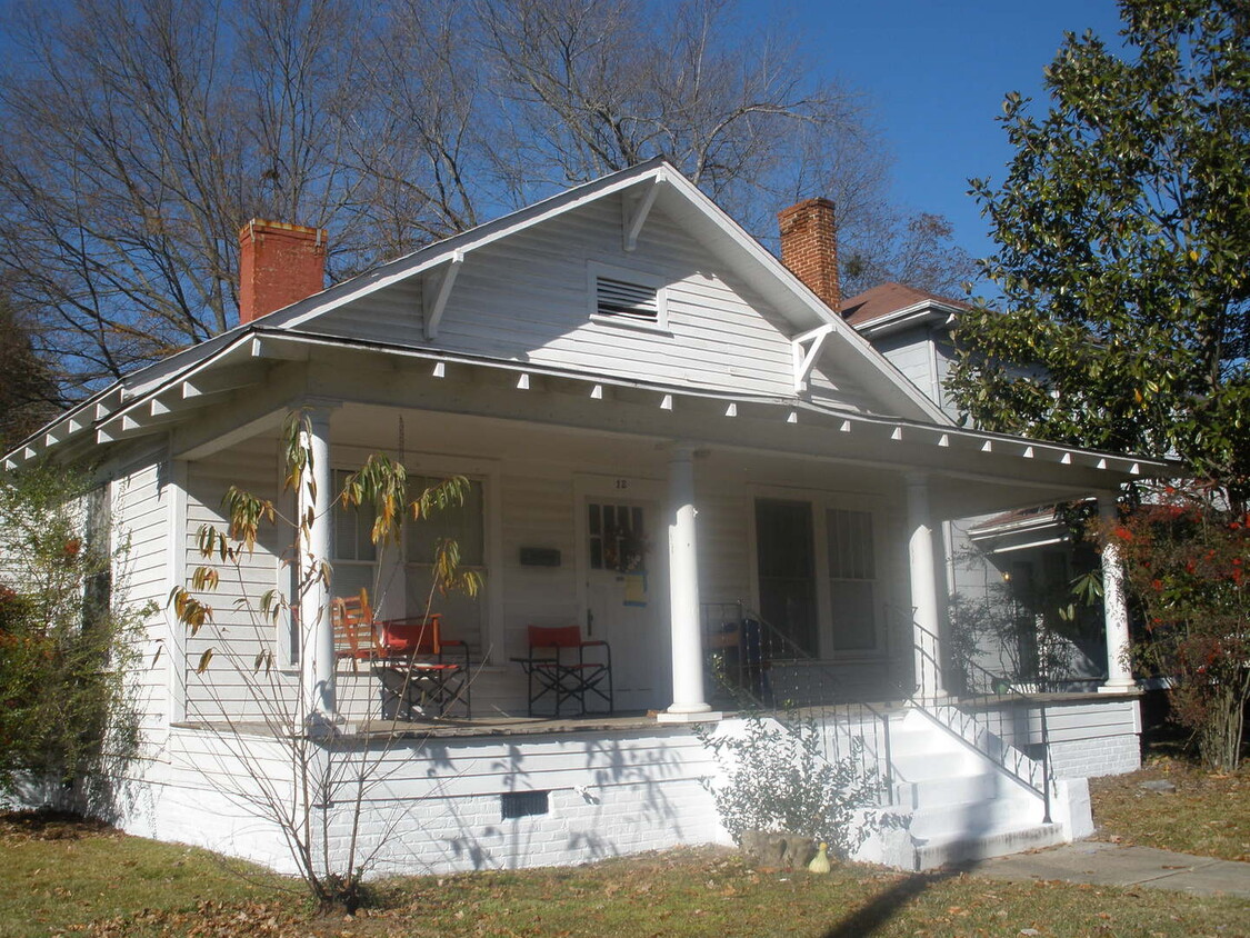 Foto principal - Perfect home with 2 kitchens at NCSU