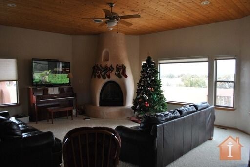 Building Photo - 5441 Colibri Pl