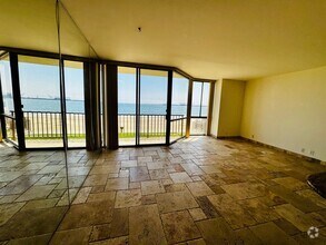 Building Photo - 1750 Ocean