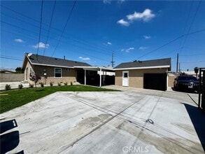 Building Photo - 14414 Studebaker Rd