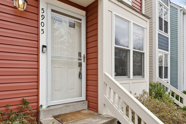Foto del edificio - Welcome to your next home in the vibrant a...
