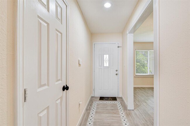 Foto del edificio - 10526 Huntington Way Dr