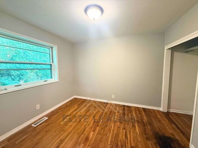 Foto del edificio - Cozy 2-bedroom duplex Available Now!