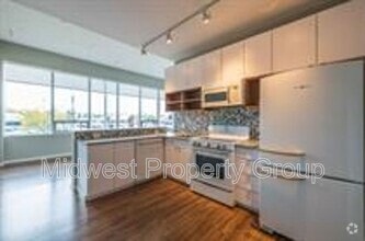 Building Photo - 4100 Lindell Blvd
