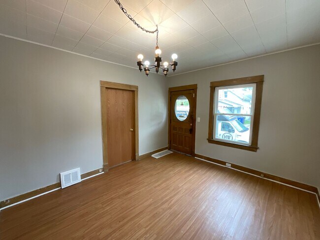 Foto del edificio - 3392 W 49th St