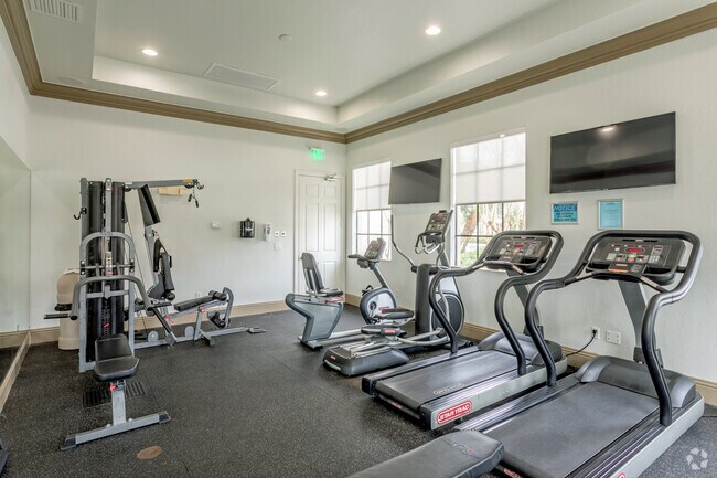 Gimnasio abierto las 24 horas - Portofino Landings