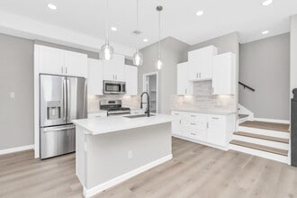 Building Photo - 2347 Hoskins Dr