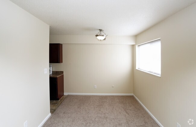 Eagle Lake Landing Apartments - Indianapolis, IN | Apartments.com