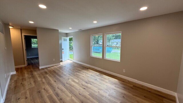 Foto del edificio - EAST SIDE LIKE NEW 3 BEDROOM  RANCH HOME AVAILABLE NOW!