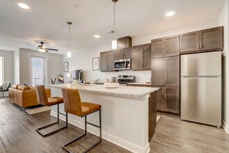 Building Photo - Wesmont