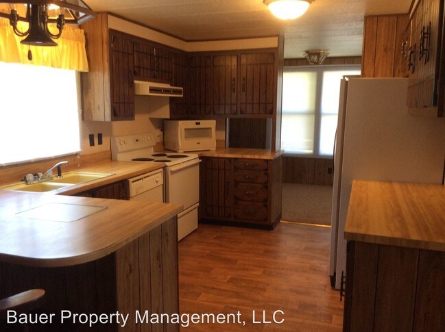 Building Photo - 209 4th Ave SE