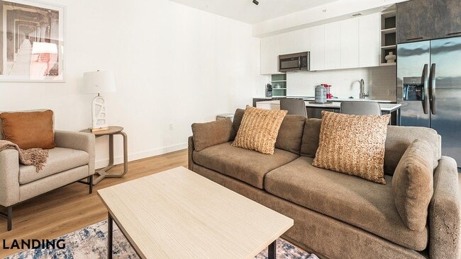 Building Photo - 632 Howard Rd SE