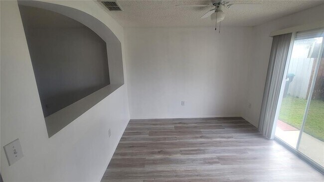 Building Photo - 1535 Carey Glen Cir