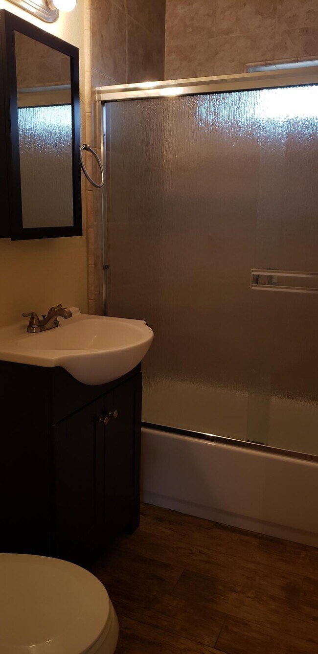 Building Photo - 4758 Skyway