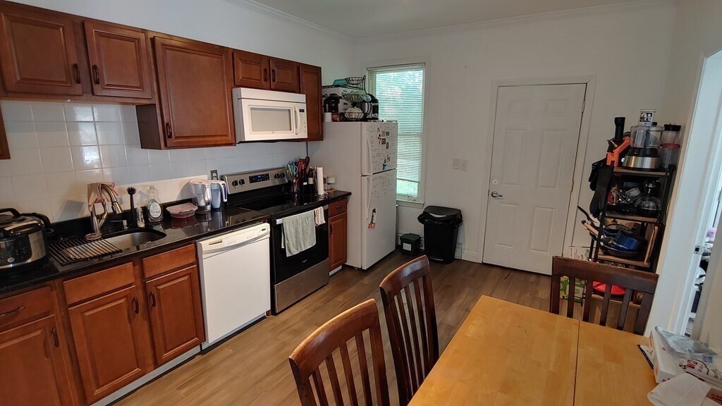 Foto principal - 78 Pleasant St