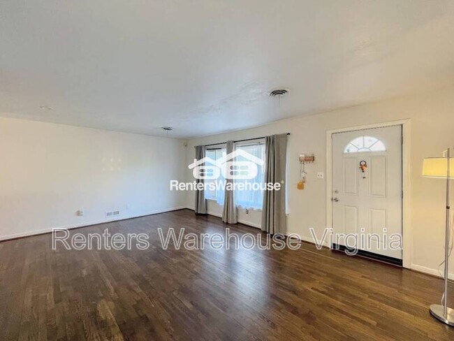 Foto del edificio - 5801 Townley Ave