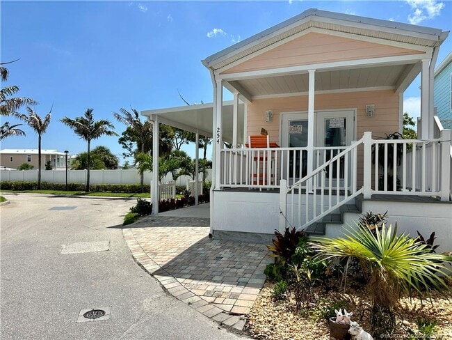 Building Photo - 254 NE Coastal Dr