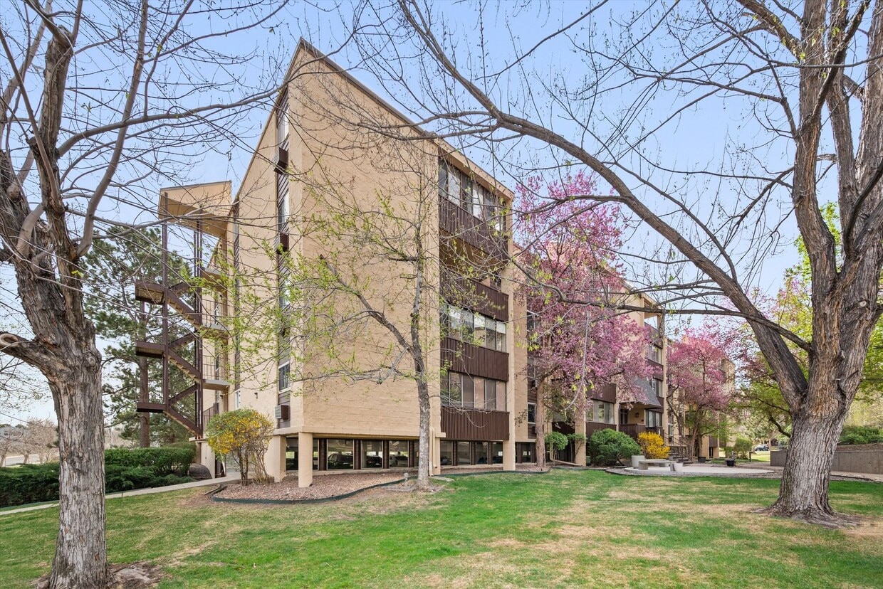 Photo - 7040 E Girard Ave (Denver, CO)