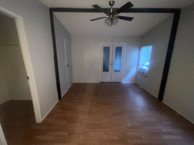 Building Photo - 15509 Parret Ln