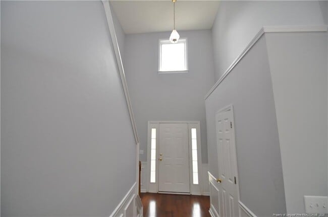 Building Photo - 806 Brickstone Dr