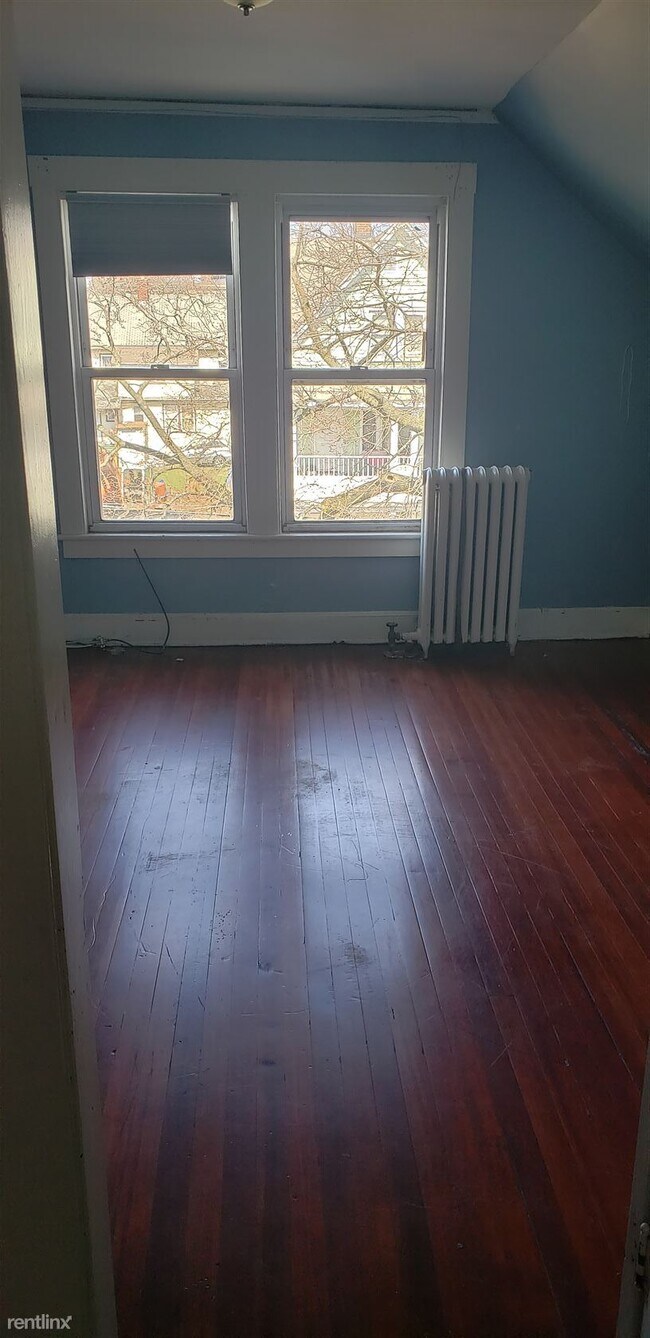 Building Photo - 6 br, 2 bath Duplex - 89 Sanford Pl 2