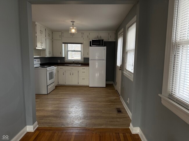 Building Photo - 522 Euclid Ave