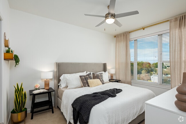 1BR, 1BA - 660SF | A2A - The Montgomery at Watters Creek