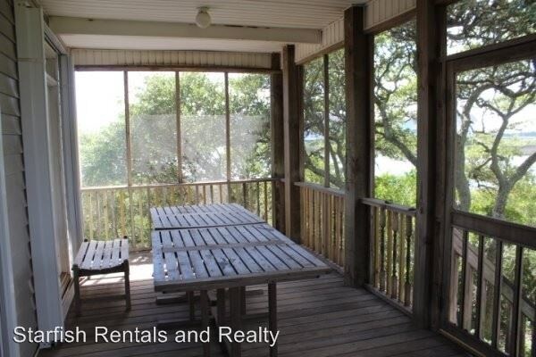 Foto del edificio - 4 br, 2 bath House - 933 Broadway Street