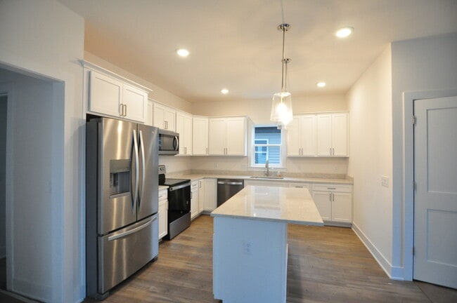 Building Photo - 2714 Bomani Dr