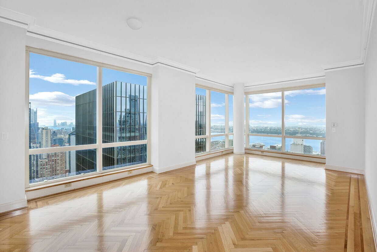 Foto principal - 230 W 56th St