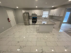 Building Photo - 58 Elderberry Ln