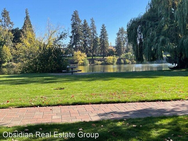 Foto del edificio - 4 br, 2.5 bath House - 20 NW Drake Rd
