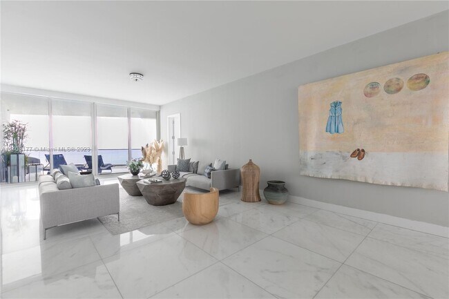 Foto del edificio - 16901 Collins Ave