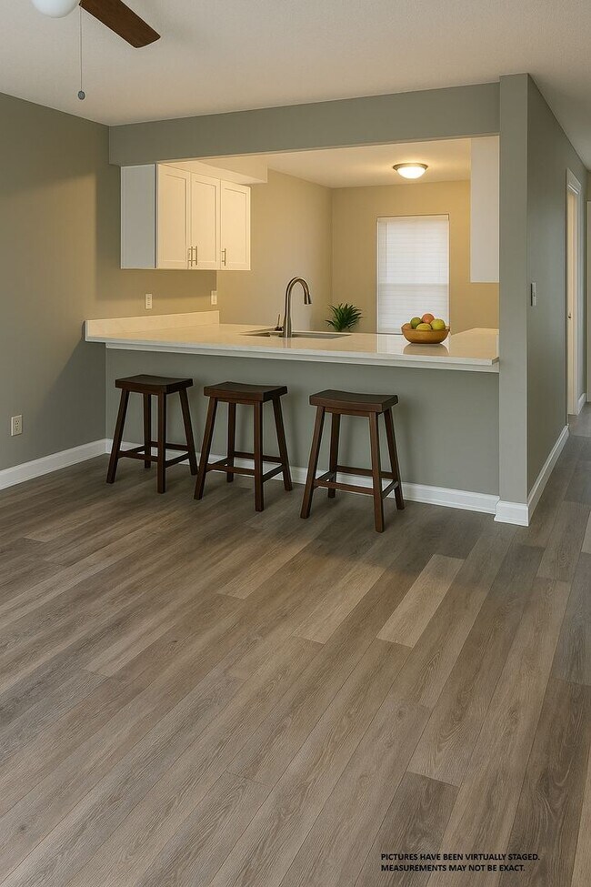 Foto del edificio - Available now! Williamsburg TOWNHOMES AT G...